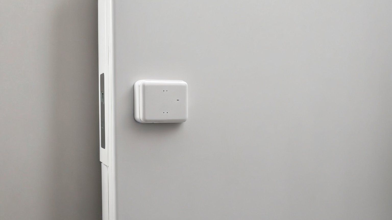 Minimal freezer sensor closeup